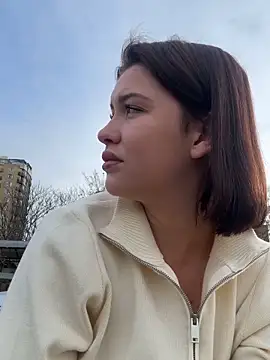 Snapshot of KikiWatson chatting on November 20, 7:08 am KikiWatson online show from November 20, 7:08 am