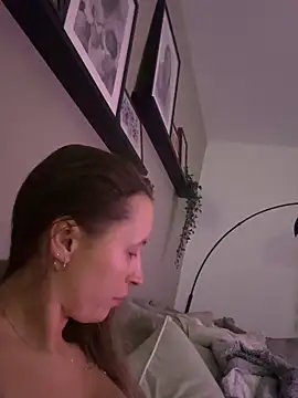 Millie-Miles online show from March 5, 12:49 am