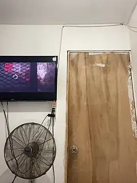 Snapshot of LatinBoysxxx chatting on January 23, 7:40 pm LatinBoysxxx online show from January 23, 7:40 pm