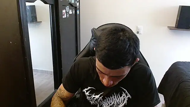 kv   xxx  online show from March 21, 6:44 pm