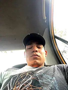 Snapshot of stiven-p23 chatting on October 29, 9:16 pm stiven-p23 online show from October 29, 9:16 pm