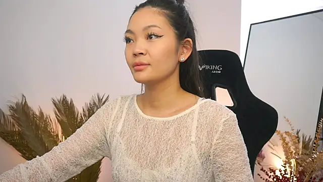 Snapshot of Peopleneedlove144 chatting on January 17, 11:06 am Peopleneedlove144 online show from January 17, 11:06 am