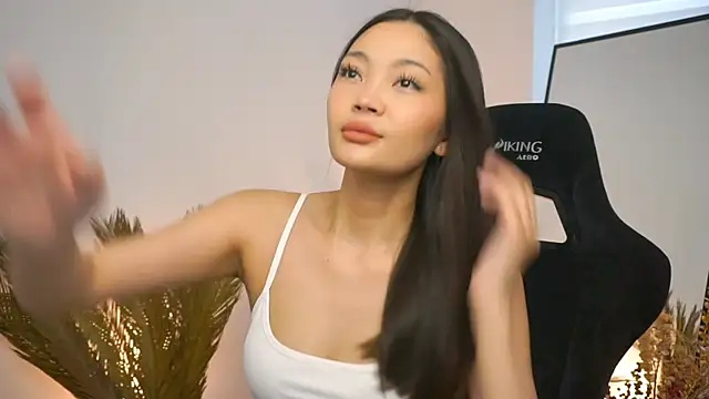 Snapshot of Peopleneedlove144 chatting on January 19, 5:15 am Peopleneedlove144 online show from January 19, 5:15 am