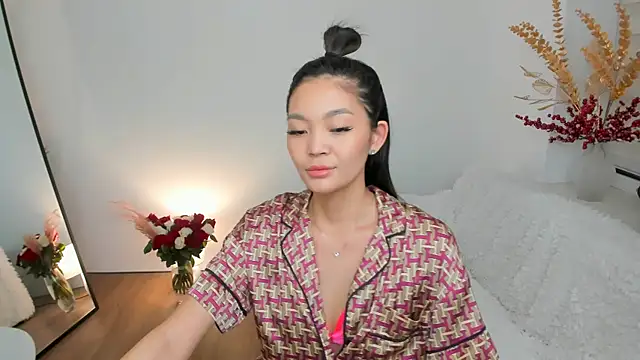 Snapshot of Peopleneedlove144 chatting on February 4, 3:15 pm Peopleneedlove144 online show from February 4, 3:15 pm