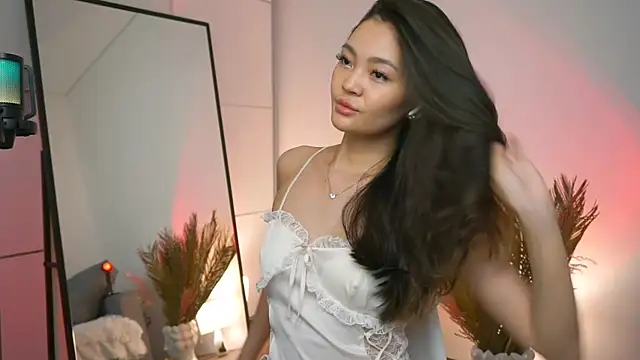 Snapshot of Peopleneedlove144 chatting on February 16, 6:21 pm Peopleneedlove144 online show from February 16, 6:21 pm