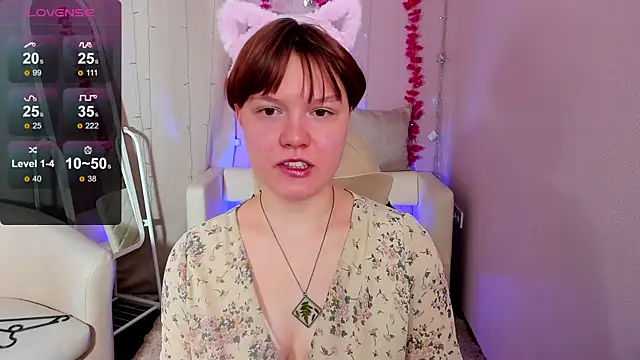 DreamyLuna online show from December 5, 8:38 pm