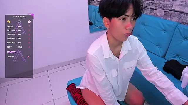 Snapshot of Eriol_ chatting on January 24, 11:48 am Eriol online show from January 24, 11:48 am