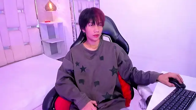 Snapshot of Eriol_ chatting on September 17, 11:56 am Eriol online show from September 17, 11:56 am
