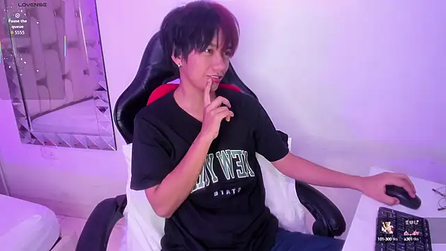 Snapshot of Eriol_ chatting on September 21, 12:07 pm Eriol online show from September 21, 12:07 pm
