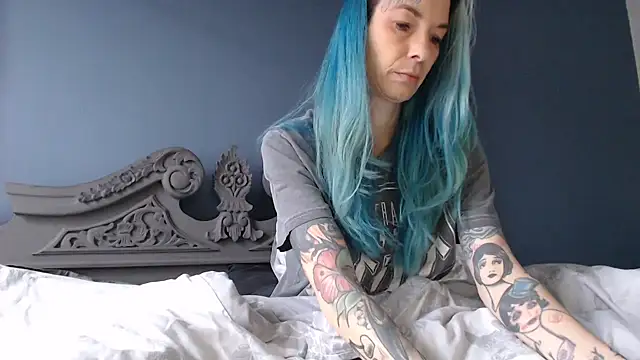 RavenryderUK online show from January 28, 10:45 am