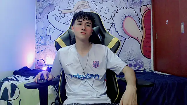 johnny cagee online show from December 15, 4:40 am