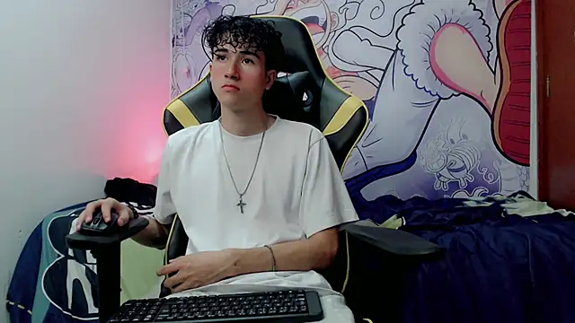 johnny cagee online show from December 19, 3:51 am