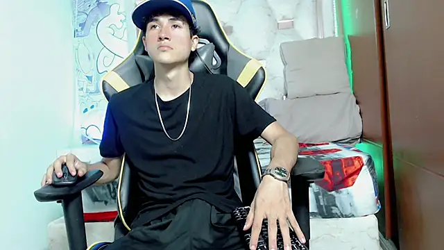 johnny cagee online show from October 8, 6:33 am