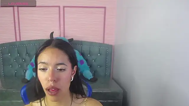 stephania t online show from February 25, 3:42 am