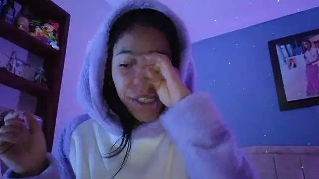 stephania t online show from February 16, 11:17 am