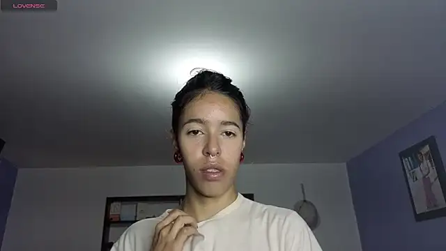 stephania t online show from March 3, 5:08 pm