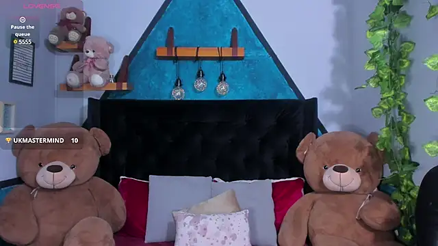 Snapshot of _Sophie__miller chatting on January 7, 10:52 pm Sophie miller online show from January 7, 10:52 pm