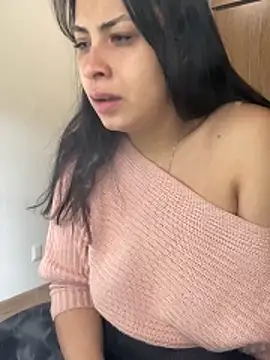 Snapshot of Effyvice13 chatting on December 17, 8:37 pm Effyvice13 online show from December 17, 8:37 pm