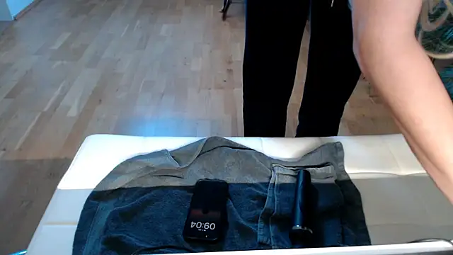 Snapshot of SportyAss00 chatting on January 7, 8:06 am SportyAss00 online show from January 7, 8:06 am