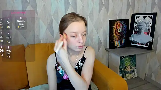 Michelle Blond online show from February 18, 7:10 am