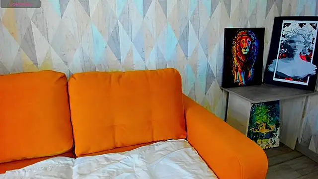 Michelle Blond online show from March 16, 7:15 am