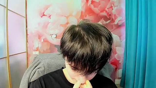 Snapshot of EmiliaYours chatting on December 8, 9:46 am EmiliaYours online show from December 8, 9:46 am