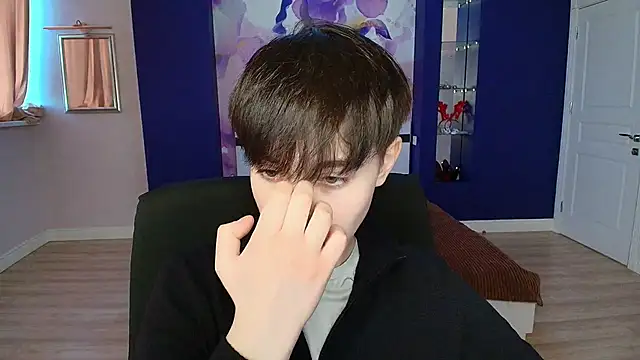 Snapshot of EmiliaYours chatting on January 6, 12:46 pm EmiliaYours online show from January 6, 12:46 pm