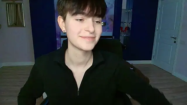 Snapshot of EmiliaYours chatting on January 6, 3:51 pm EmiliaYours online show from January 6, 3:51 pm