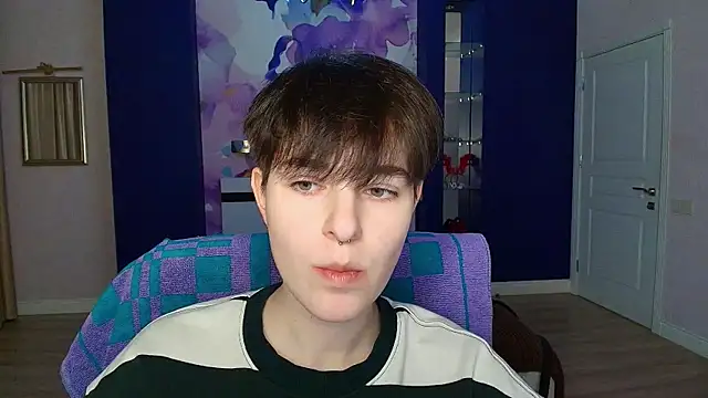 Snapshot of EmiliaYours chatting on January 11, 4:36 pm EmiliaYours online show from January 11, 4:36 pm