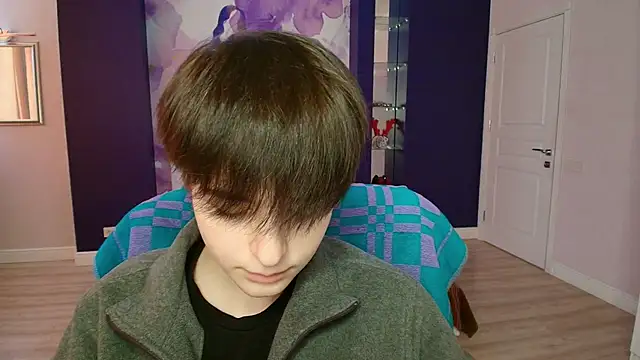 Snapshot of EmiliaYours chatting on February 3, 12:47 pm EmiliaYours online show from February 3, 12:47 pm