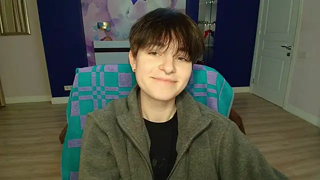 Snapshot of EmiliaYours chatting on February 3, 3:49 pm EmiliaYours online show from February 3, 3:49 pm