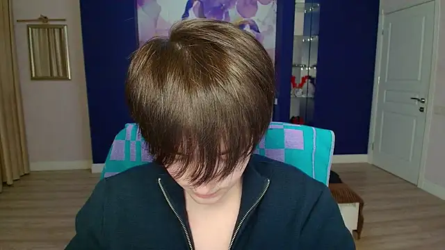 Snapshot of EmiliaYours chatting on February 4, 3:47 pm EmiliaYours online show from February 4, 3:47 pm