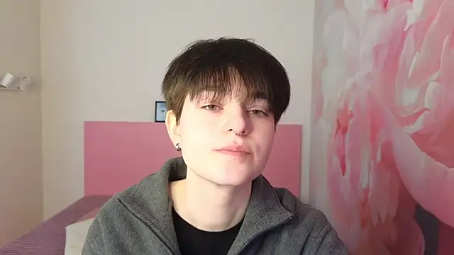 Snapshot of EmiliaYours chatting on February 8, 12:50 pm EmiliaYours online show from February 8, 12:50 pm