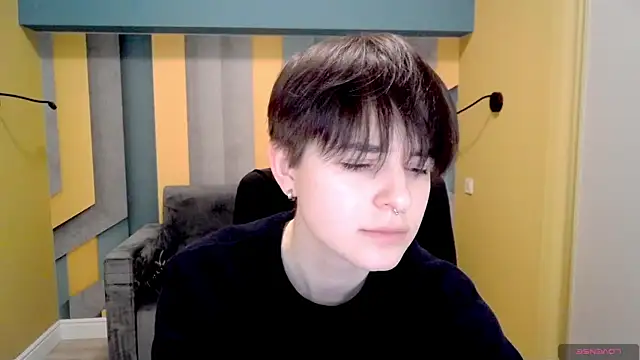 Snapshot of EmiliaYours chatting on February 17, 4:48 pm EmiliaYours online show from February 17, 4:48 pm