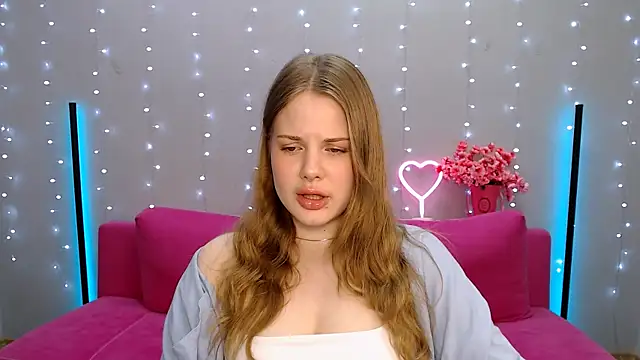 holy kitty online show from February 26, 9:32 am