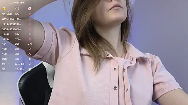 Snapshot of Chloe_princesss chatting on March 12, 5:57 am Chloe princesss online show from March 12, 5:57 am