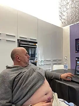 Snapshot of pantomax chatting on January 28, 2:42 pm pantomax online show from January 28, 2:42 pm