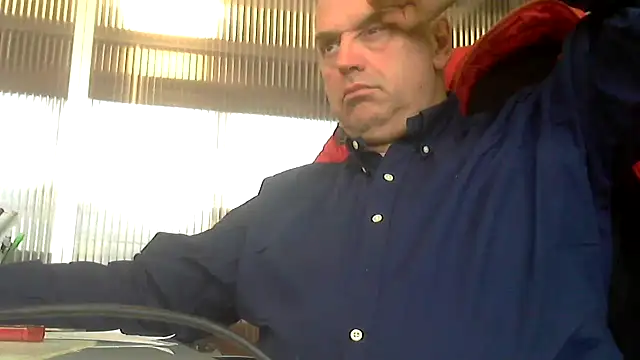 Snapshot of pantomax chatting on February 28, 11:03 am pantomax online show from February 28, 11:03 am