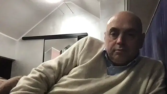 Snapshot of pantomax chatting on November 23, 2:00 am pantomax online show from November 23, 2:00 am