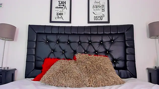 Snapshot of amberlitle chatting on November 12, 12:16 pm amberlitle online show from November 12, 12:16 pm