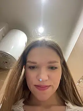 Snapshot of KitteCat chatting on December 14, 11:50 am KitteCat online show from December 14, 11:50 am