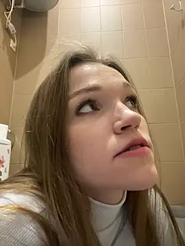 Snapshot of KitteCat chatting on December 17, 3:28 pm KitteCat online show from December 17, 3:28 pm