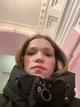 Snapshot of KitteCat chatting on January 13, 10:58 am KitteCat online show from January 13, 10:58 am