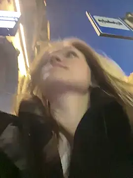 Snapshot of KitteCat chatting on February 7, 3:19 pm KitteCat online show from February 7, 3:19 pm