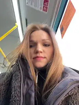 Snapshot of KitteCat chatting on February 16, 12:32 pm KitteCat online show from February 16, 12:32 pm