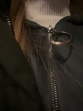 Snapshot of KitteCat chatting on March 1, 6:43 pm KitteCat online show from March 1, 6:43 pm