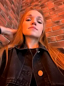 Snapshot of KitteCat chatting on September 12, 9:20 am KitteCat online show from September 12, 9:20 am