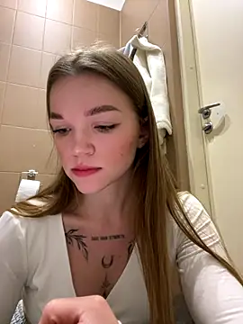 Snapshot of KitteCat chatting on September 29, 7:02 am KitteCat online show from September 29, 7:02 am