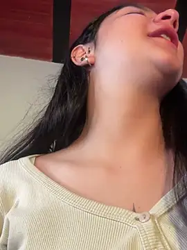 Snapshot of Cassie-millers chatting on December 11, 1:39 pm Cassie-millers online show from December 11, 1:39 pm