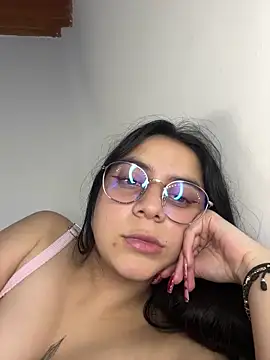 Snapshot of Cassie-millers chatting on December 18, 9:08 pm Cassie-millers online show from December 18, 9:08 pm